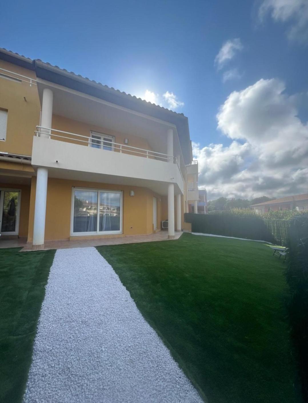 Maison A 700M De La Mer Bormes-les-Mimosas Exterior photo